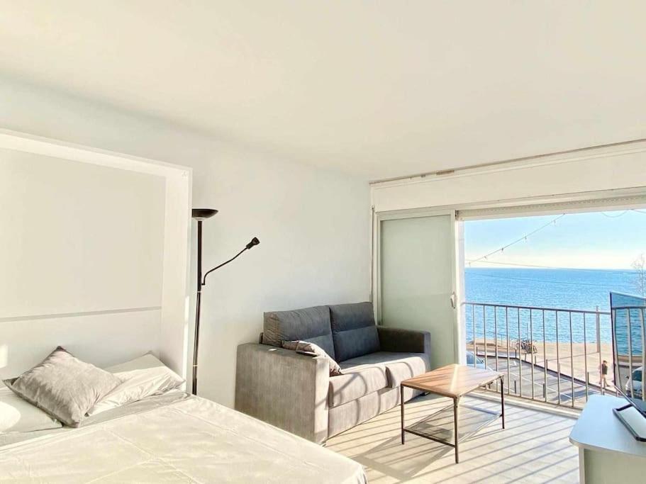 Estudio Frente Al Mar En Roses Con Vistas Εξωτερικό φωτογραφία