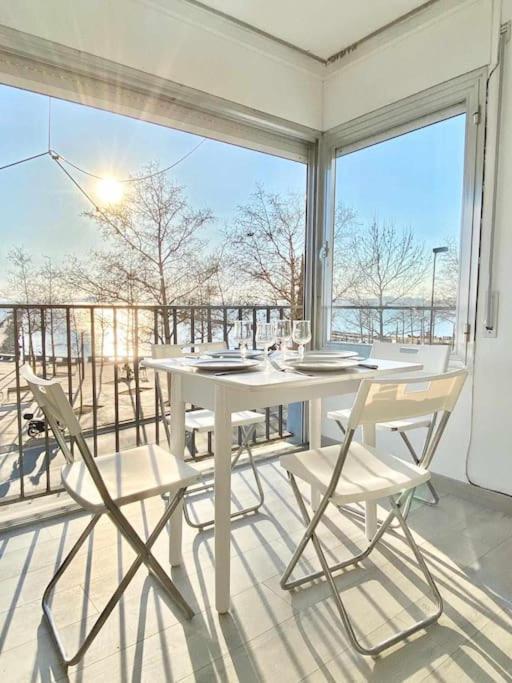 Estudio Frente Al Mar En Roses Con Vistas Εξωτερικό φωτογραφία